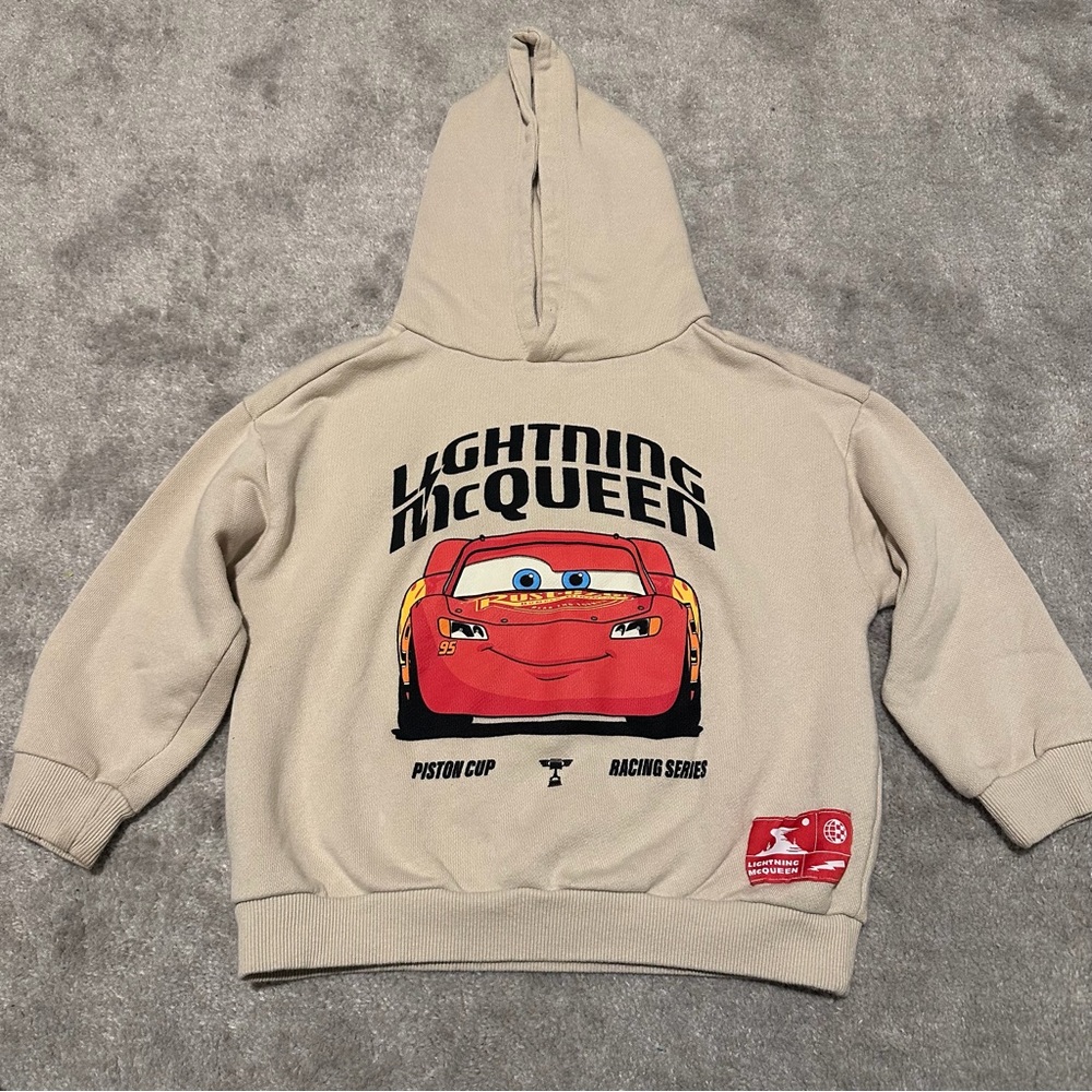 Zara Kids Pixar Cars Lightning McQueen Print Hoodie Toddler Boy 5T - Cream